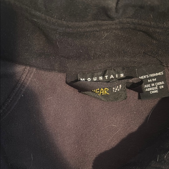 Mountain Hardware Softshell - Picture 3 of 4